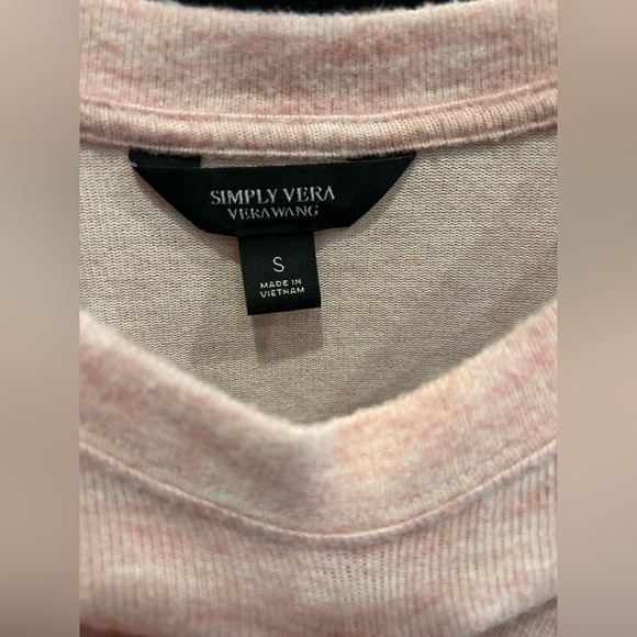 Woman’s Pink Simply Vera Vera Wang Sweater - Picture 3 of 3